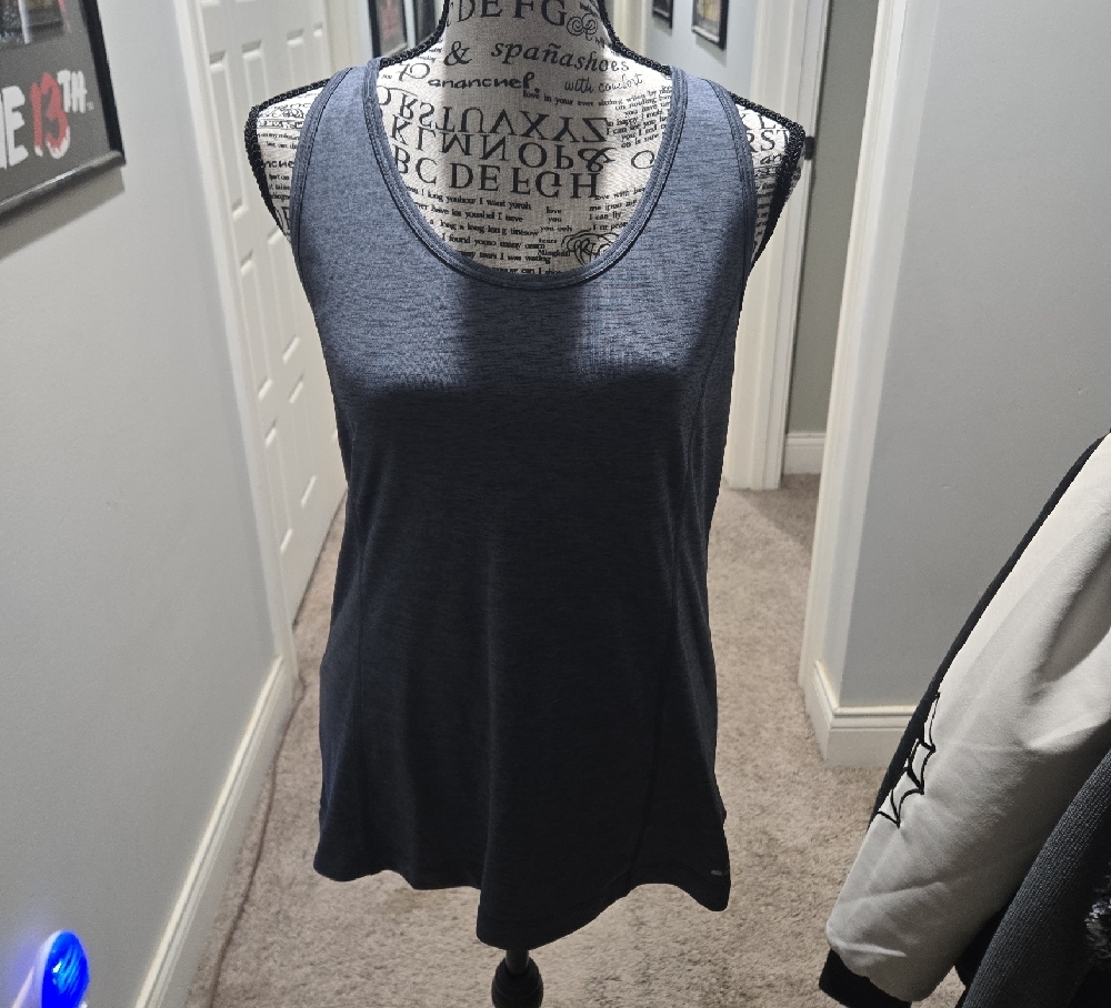BCG Fitted Gray Tank Top